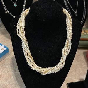 Vintage Pearl twist necklace